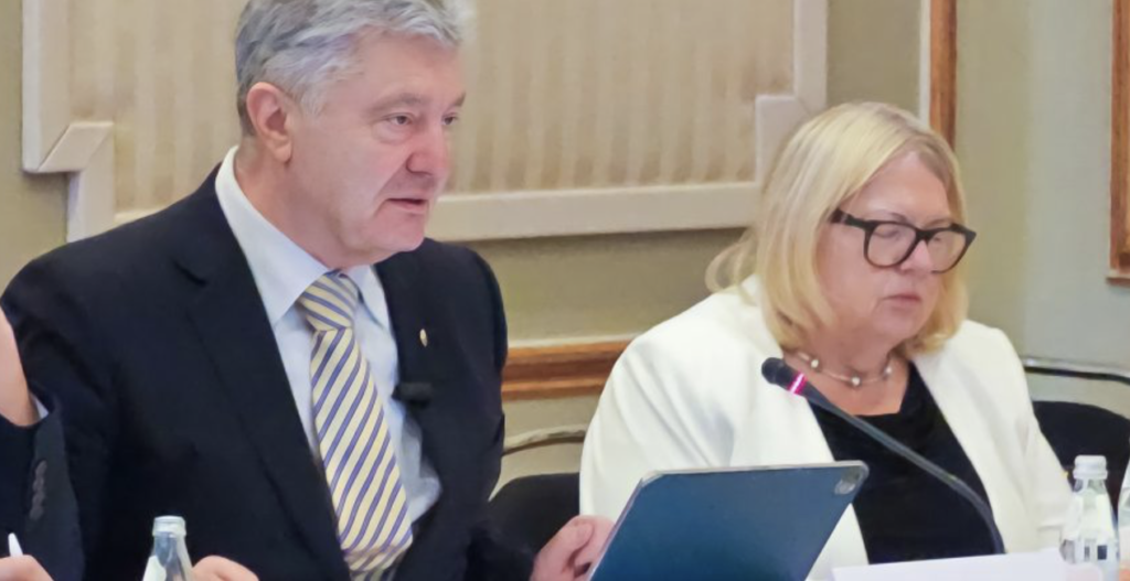 Poroshenko warned Europeans that Putin is defeating them in the information war.