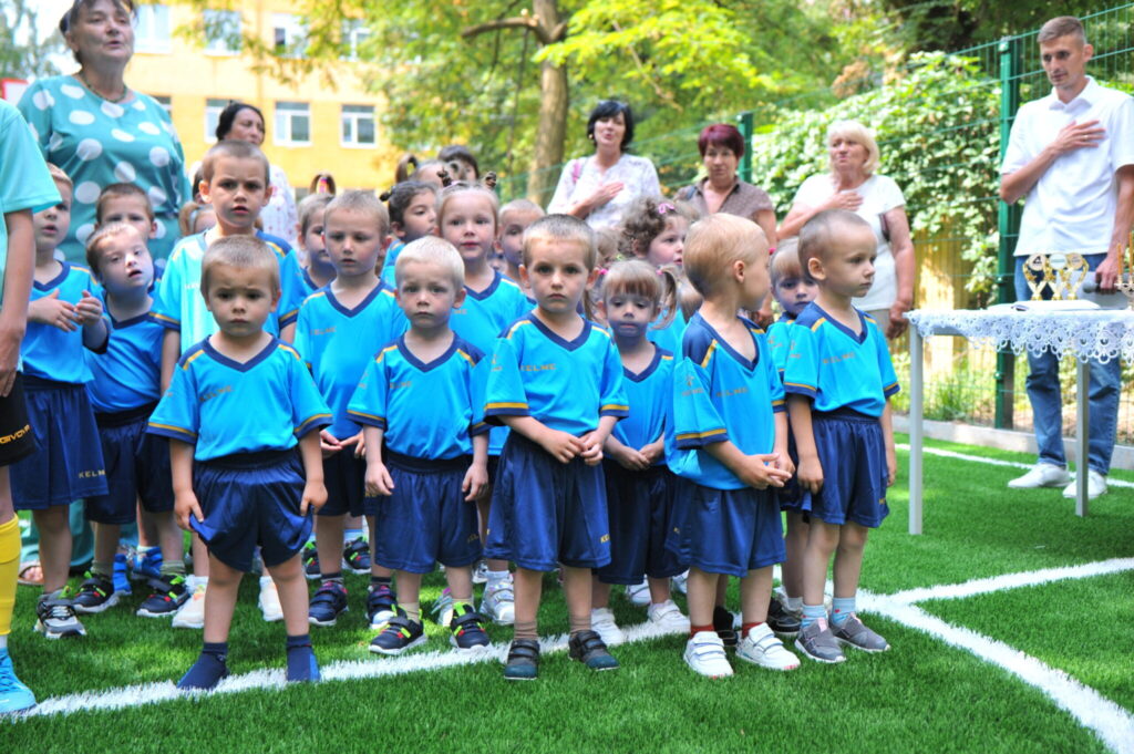У сиріт забирають стадіон за мільйон: журналісти закликали УАФ та клуби України допомогти зупинити свавілля у Львові