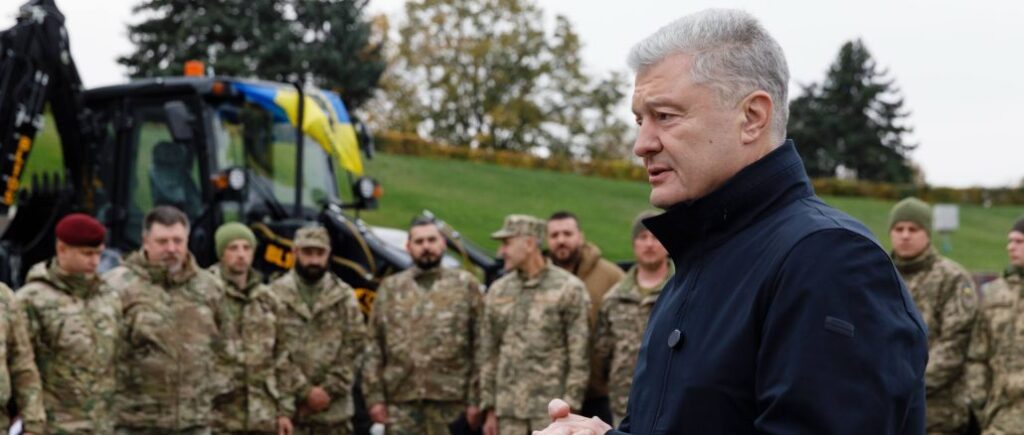 Poroshenko: if the army is a priority, words must be backed by money, and money is the budget