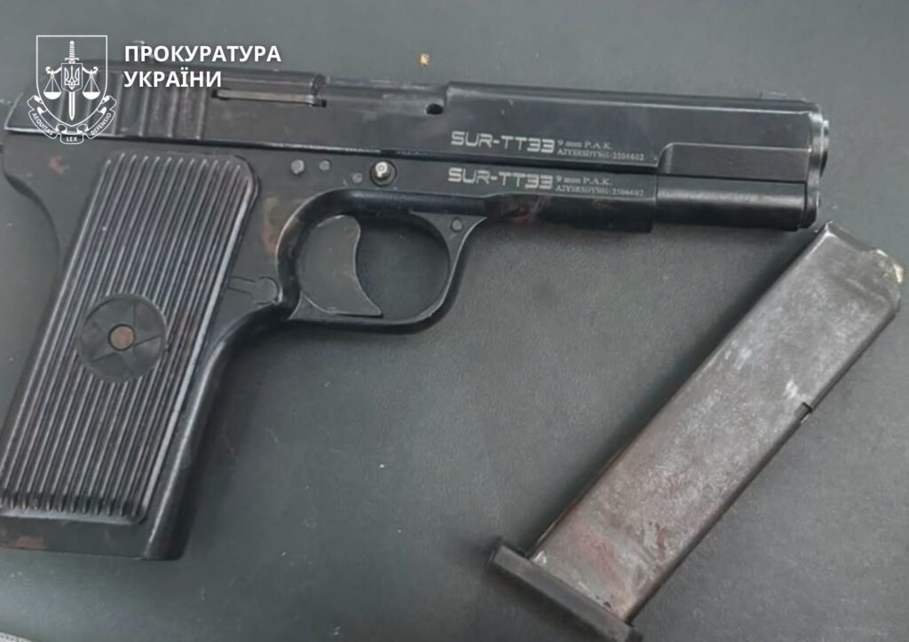 Ревнощі, бійка і стрілянина: у центрі Івано-Франківська 21-річний чоловік напав на трьох людей