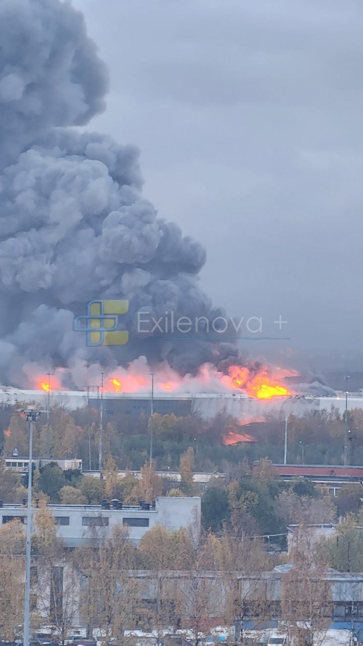 Fire at Ozon warehouse in St. Petersburg / social networks