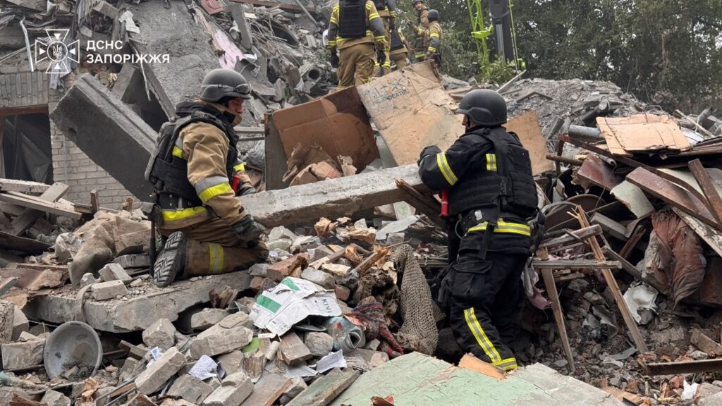 Shelling of a high-rise building in Zaporizhia: the death toll has risen to 15, including three children